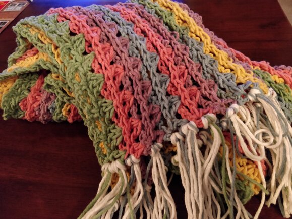 Rainbow waves scarf