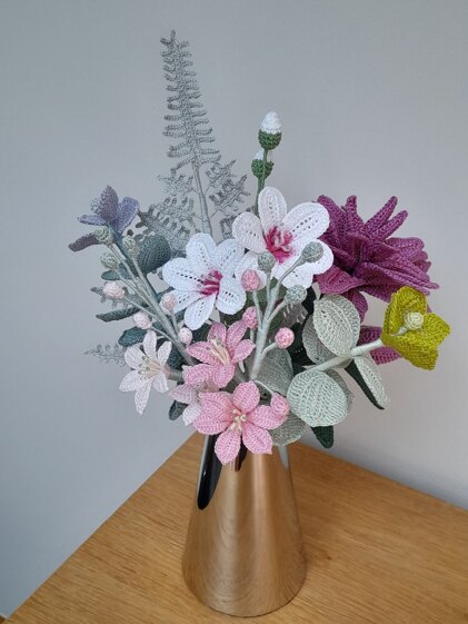Platinum Wedding Anniversary Flowers1