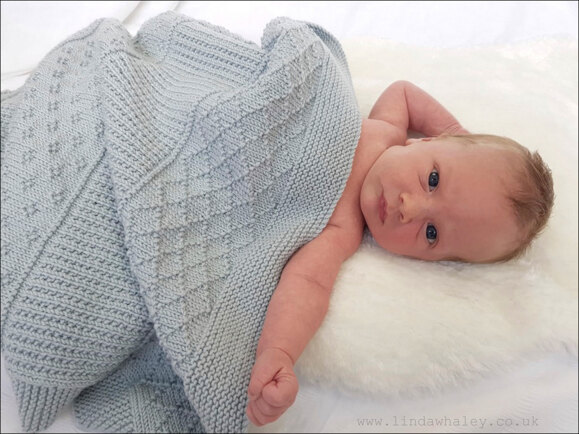 Pure Hand Knits / Linda Whaley