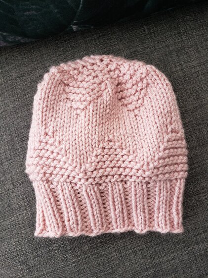 Zig-zag hat