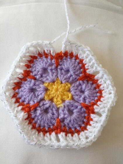 African daisy blanket - doll pram size