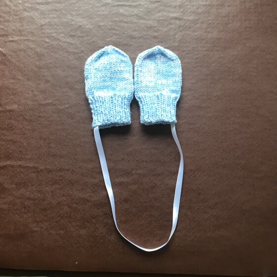 Teeny Mitts