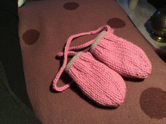 Mittens for Eva