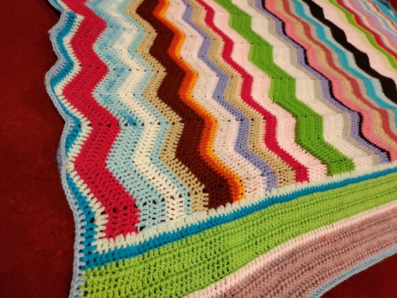 Rainbow zig zag blanket