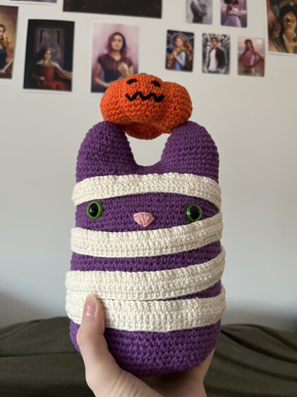 Kiki the Mummy Cat &amp; Halloween Pumpkin Amigurumi