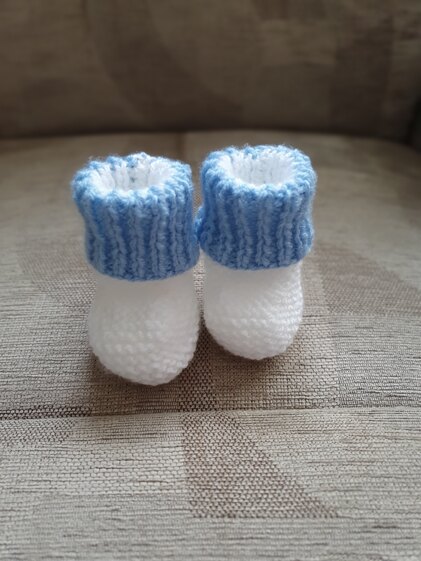 Hat & booties