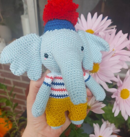 Luisa Elephant and Rita Fox