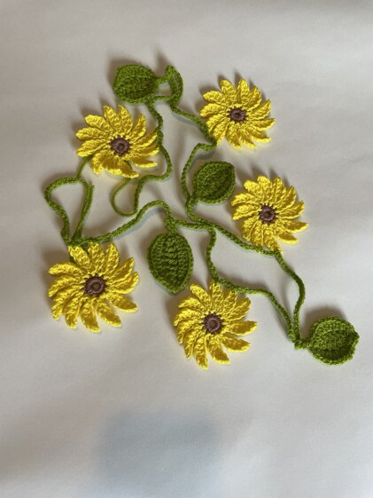 Sunflower Garland 🌻