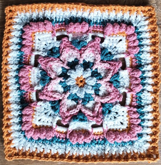 April blossom square