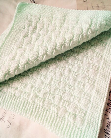 Baby Blanket in Baby DK