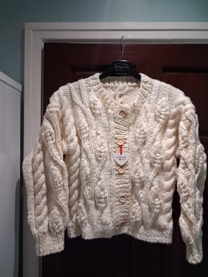 Cardigan for Millie's 18🤞
