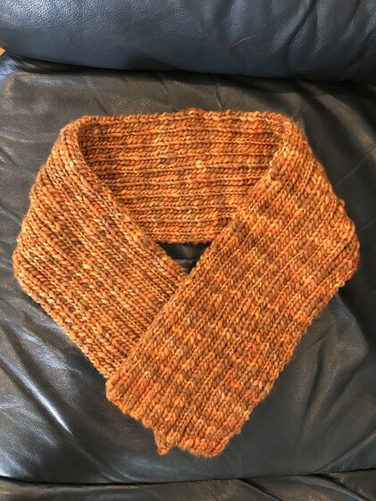 Woodend scarf