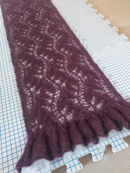 Ruffle scarf