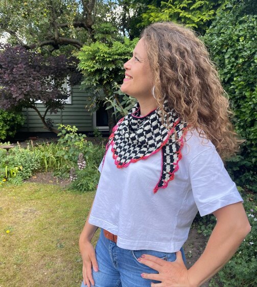 Black - White - Pop Shawl