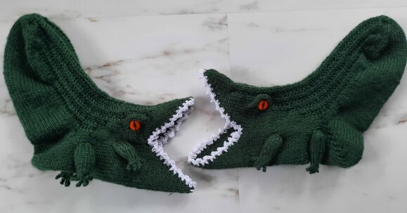 Croc socks