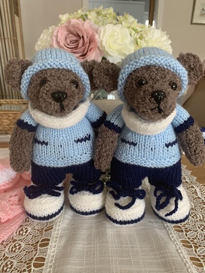 little hero bears