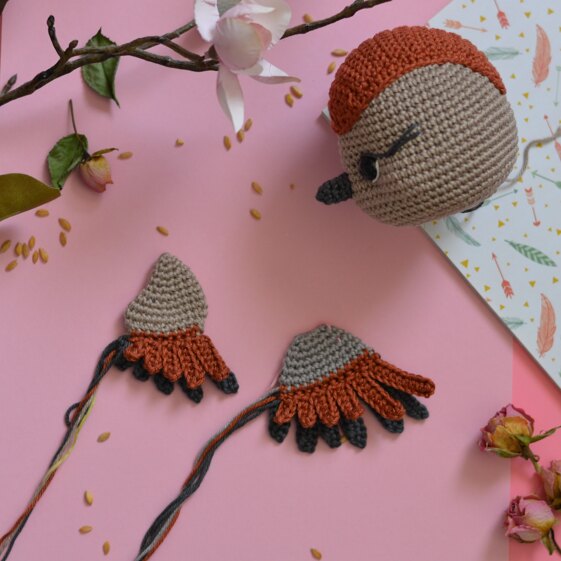 Crochet sparrow