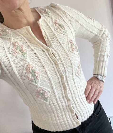Retro style cardigan