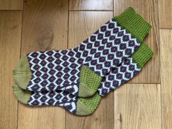 Goy socks