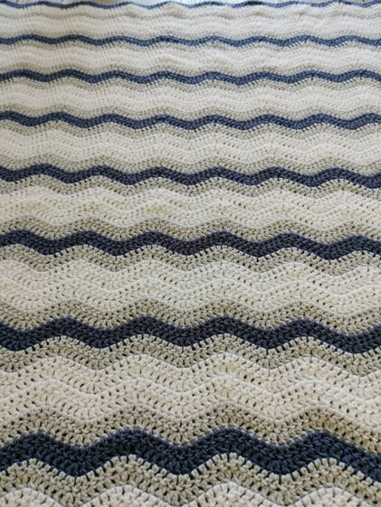 Zig zag baby blanket