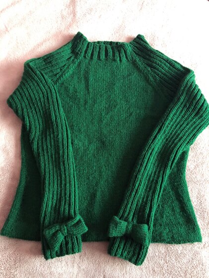 Bow- tie pullover