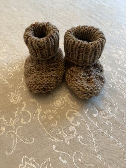 Knitted Baby Booties in Novita Baby Wool - 35 - Downloadable PDF
