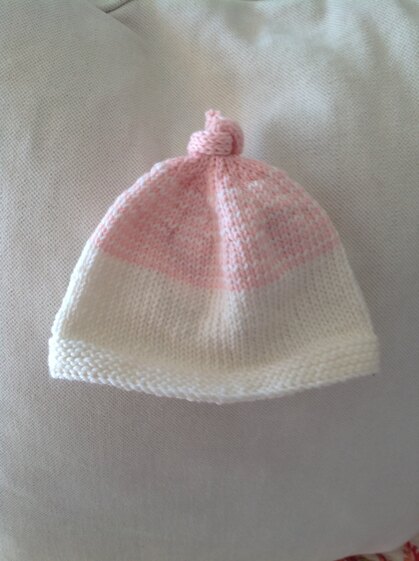 Baby hat with knot