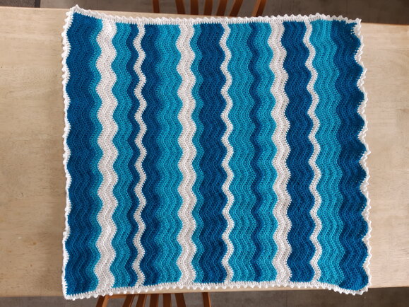 Wavey lap blanket