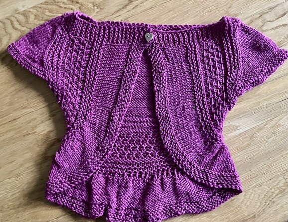 Girlie cardie