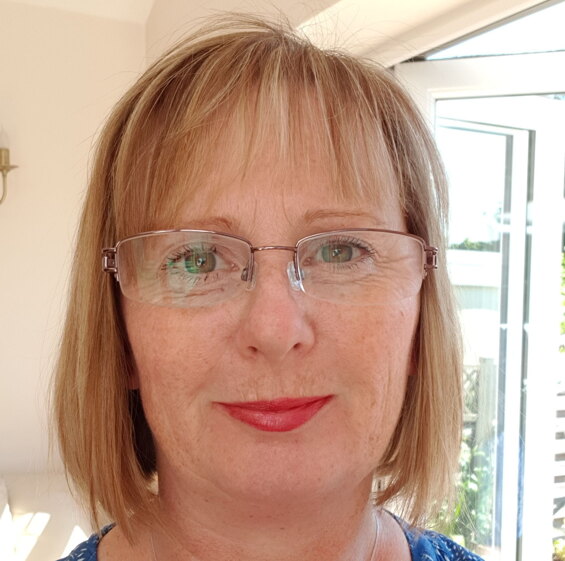 Lynne H