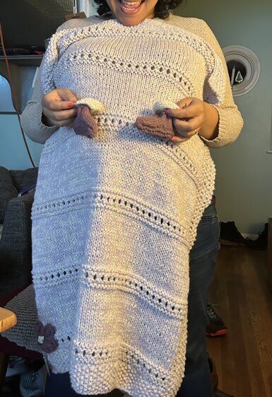 Baby quilt, hat, mittens and booties