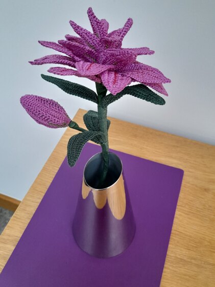 Platinum Wedding Anniversary Flowers4