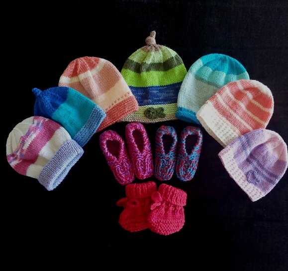 Various knits from scrap yarn