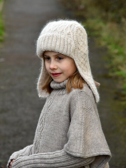 Arlet Earflap hat