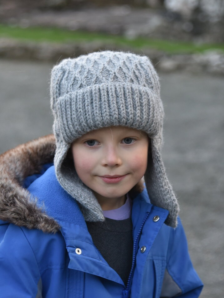 Arlet Earflap hat 2