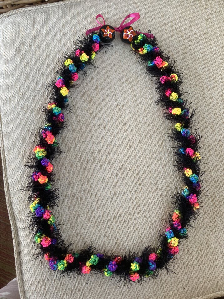 Neon /80’s glow party Hawaiian lei necklace
