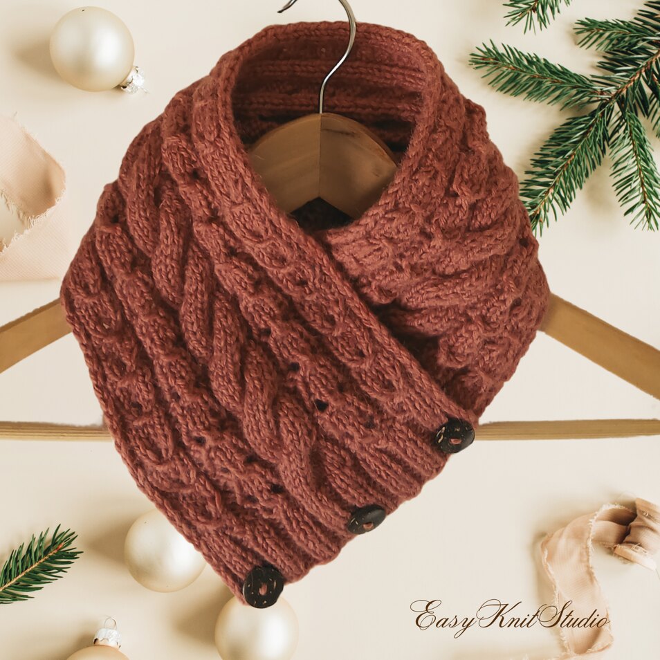 Cable Knitted Neck Warmer