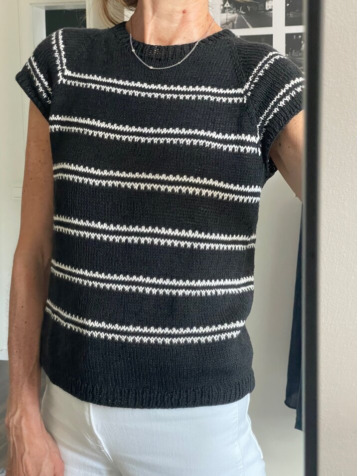 Black&White Stripes Top