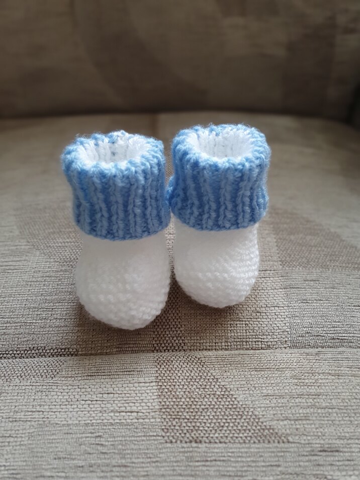 Hat & booties