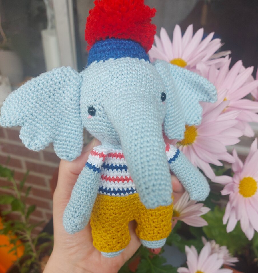 Luisa Elephant and Rita Fox