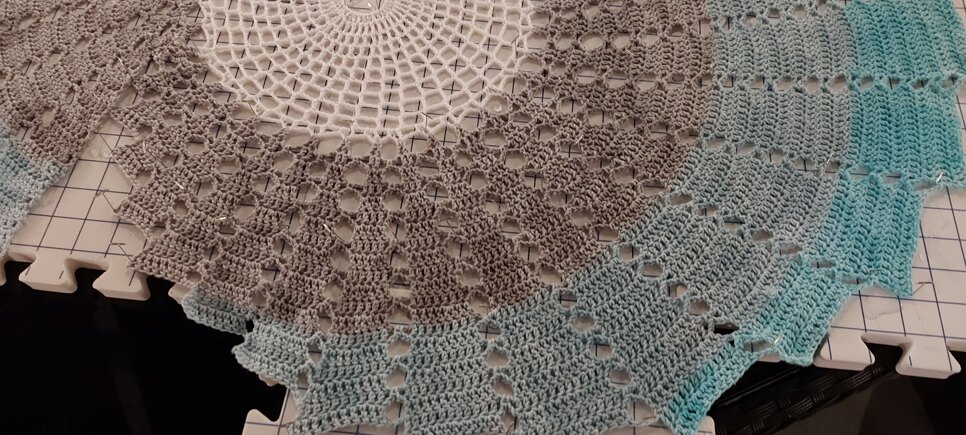 Fractal table cloth
