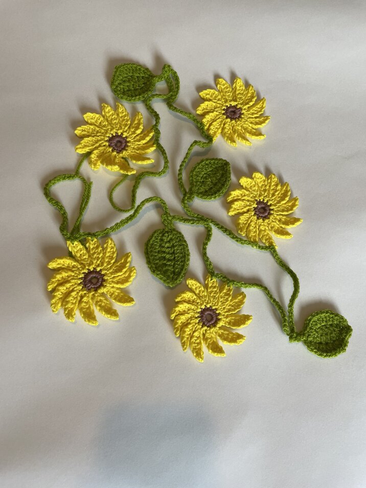 Sunflower Garland 🌻
