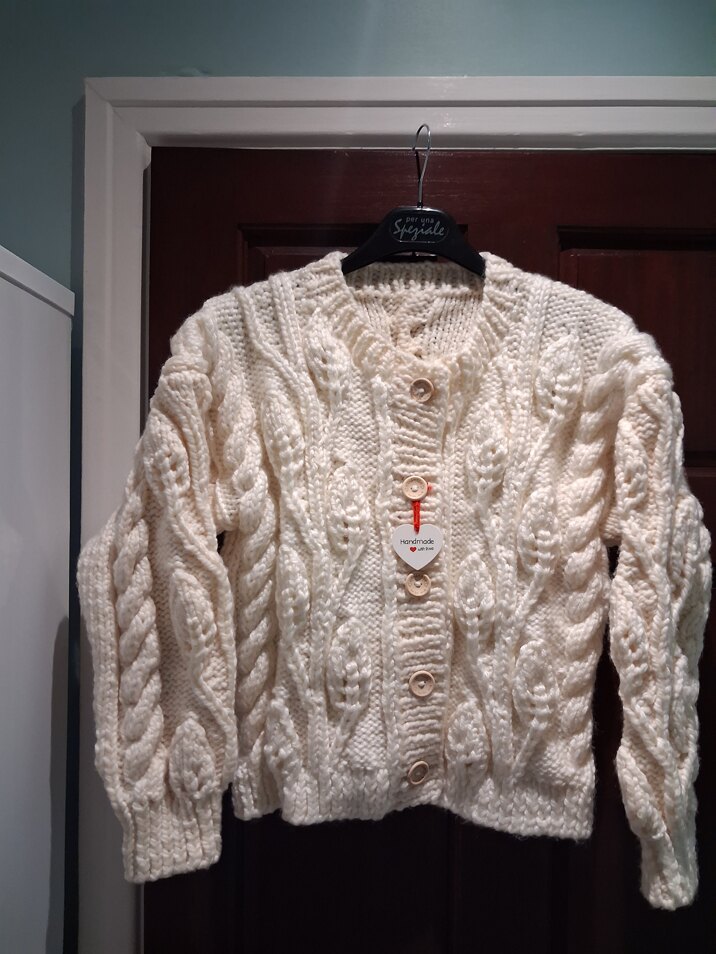 Cardigan for Millie's 18🤞