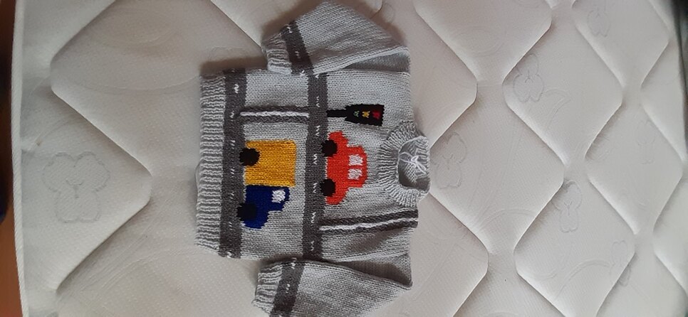 Boys pullover