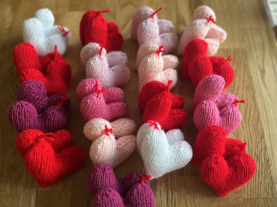 Knitted twin hearts for local hospice