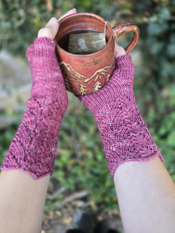 Sophisticate Mitts