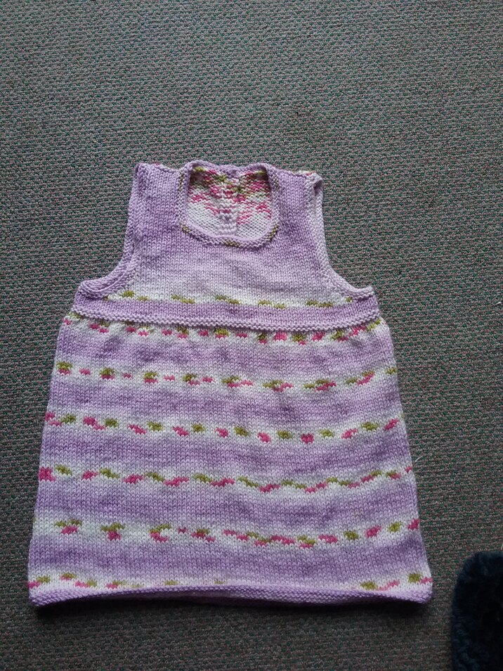 Baby pinafore