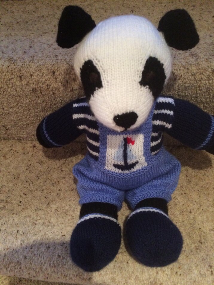 Knit a panda