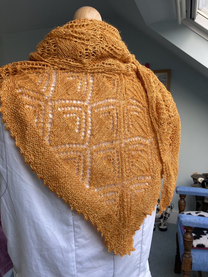 Rumpelstiltskin shawl