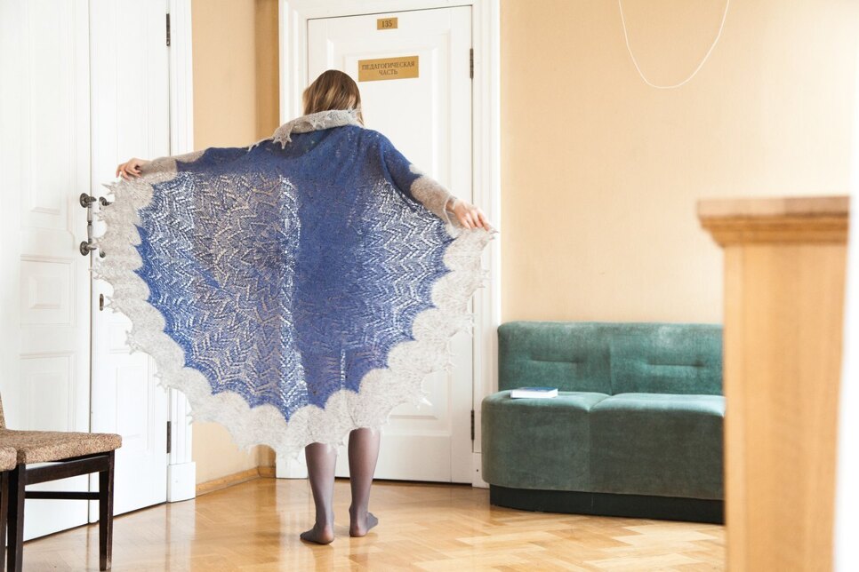 "Day-lily" shawl